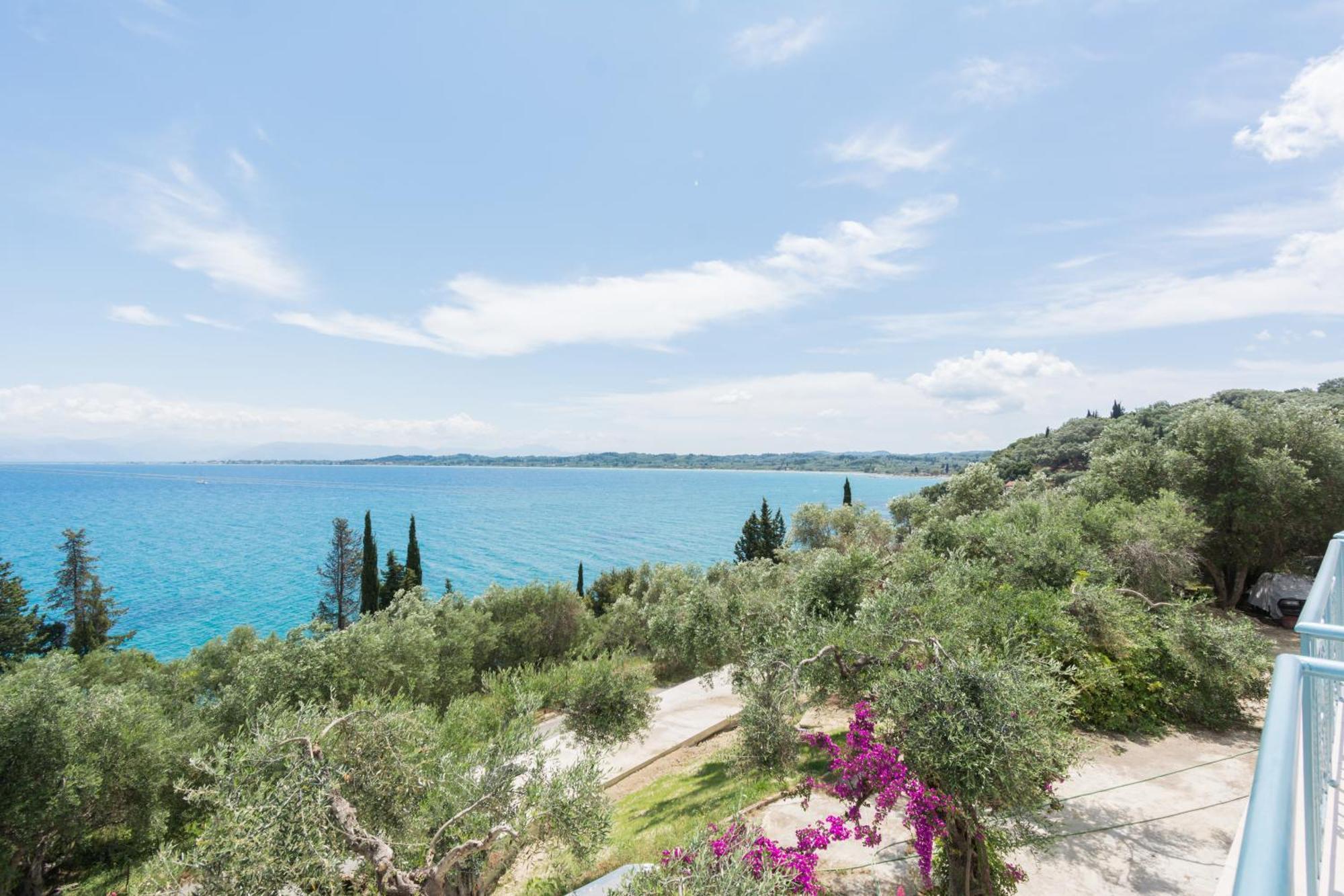 Corfu Aquamarine Aparthotel Notos Quarto foto